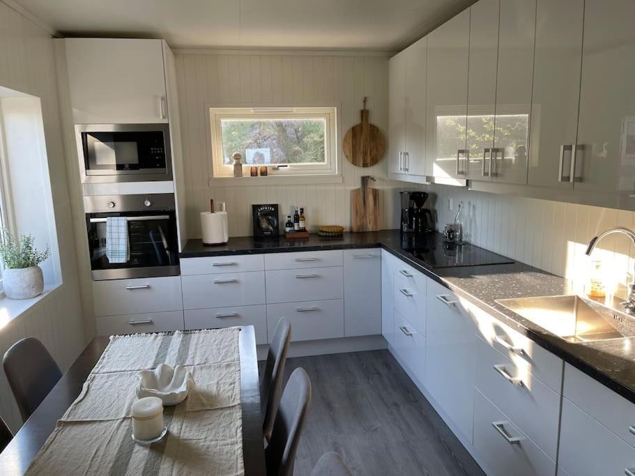 A, The Far End Of Lofoten, Top Apartment. Sørvågen 외부 사진